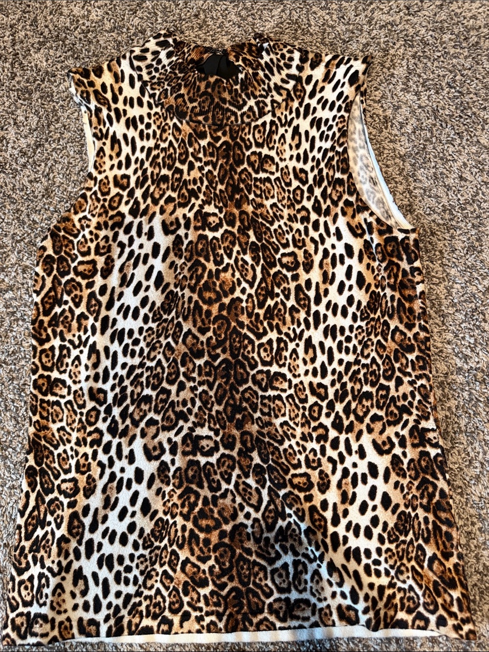 White House Black Market NO TAG Leopard print lightweight sweater - Picture 3 of 3